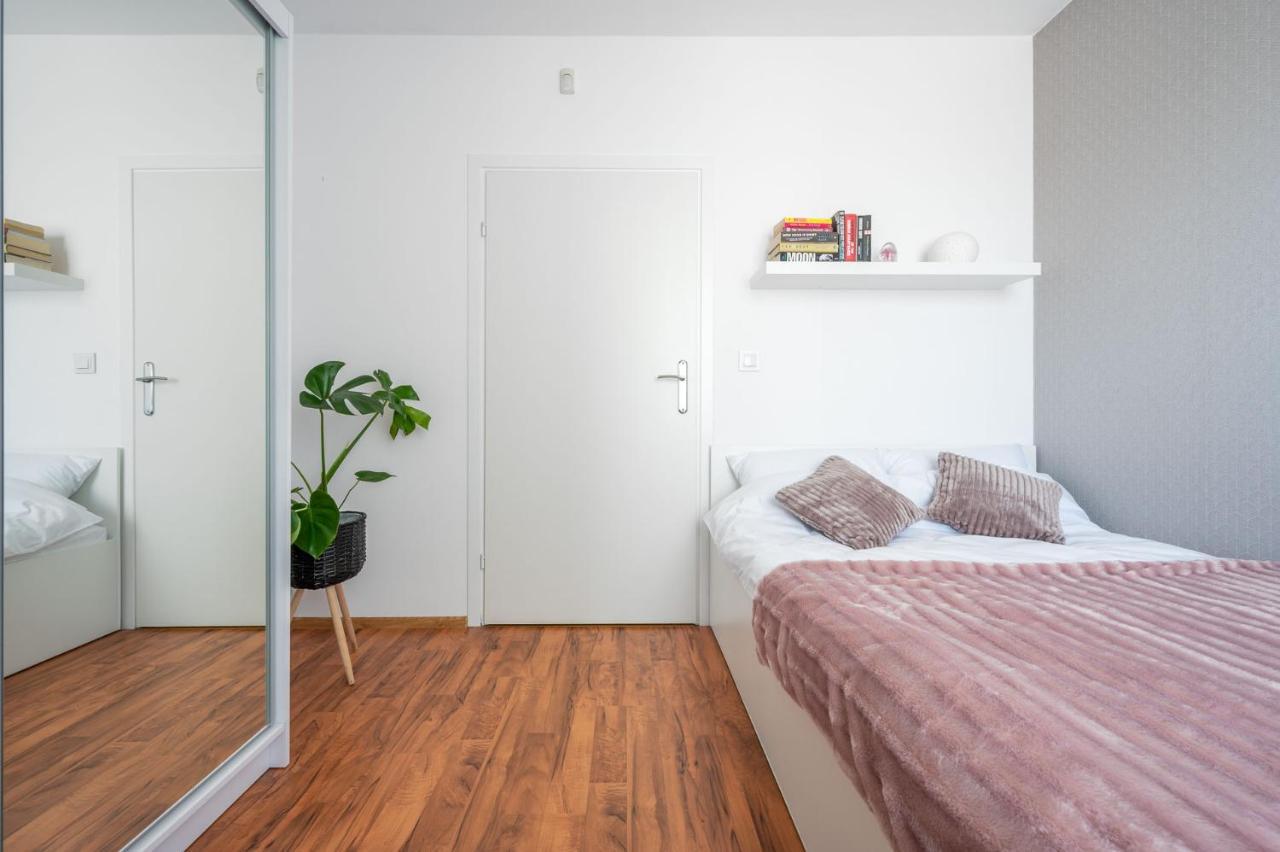 Seaesta Darlowo - Komfortowe Pokoje I Apartamenty エクステリア 写真
